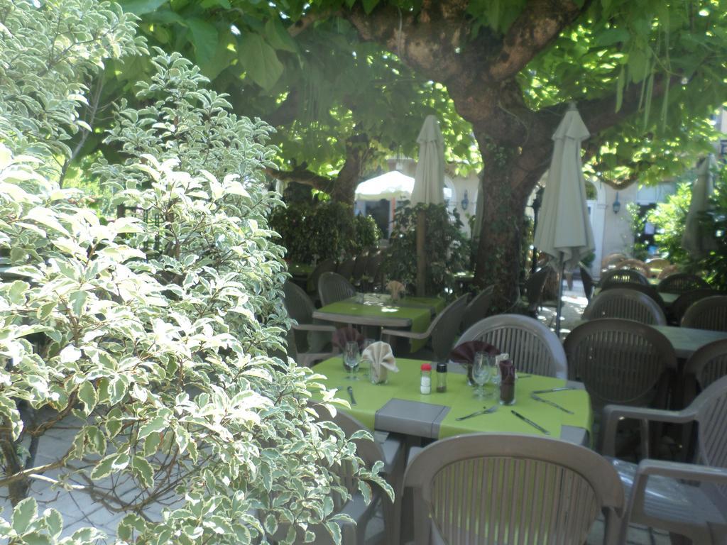 Appart'Hotel Les Tilleuls Saint-Macaire ภายนอก รูปภาพ