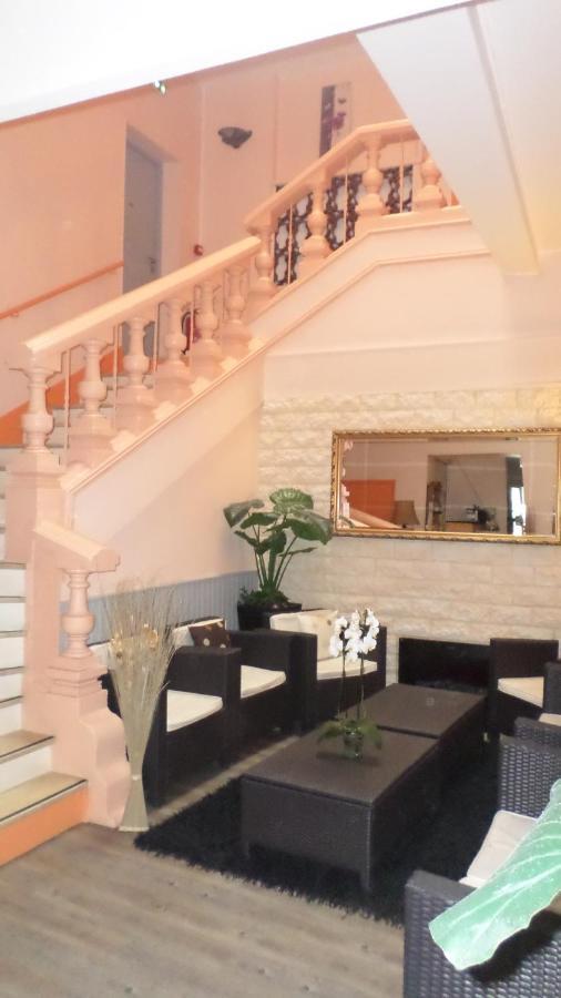 Appart'Hotel Les Tilleuls Saint-Macaire ภายนอก รูปภาพ